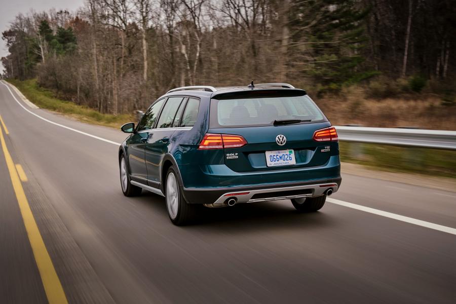  Volkswagen Golf Alltrack (Typ 5G) 2017 года  (NA) (фото 19 из 73)